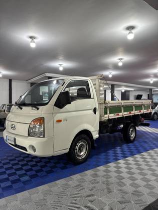 HYUNDAI HR 2.5 TCI HD LONGO COM CAÇAMBA 4X2 8V 97CV TURBO INTERCOOLER DIESEL 2P MANUAL